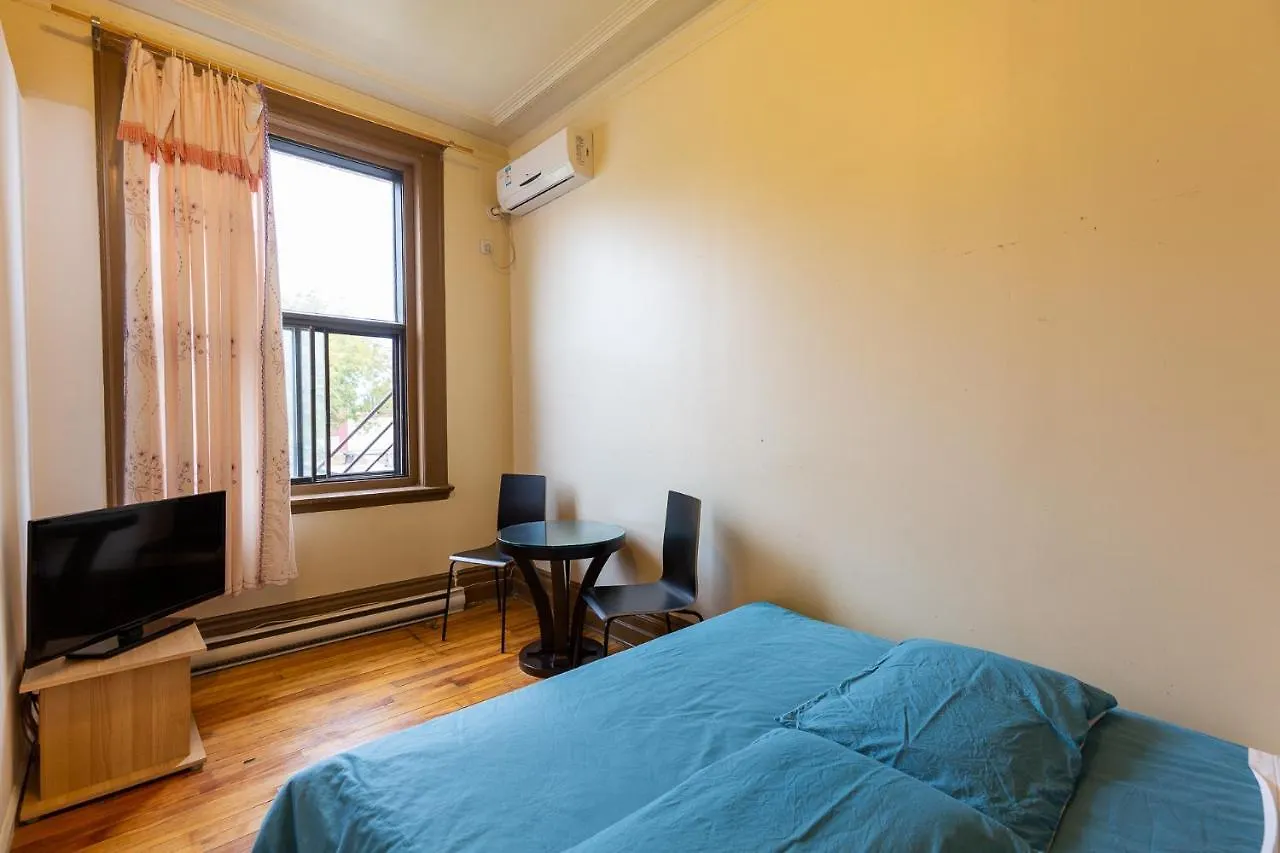 Guest house Hotel Bon Soleil Montreal