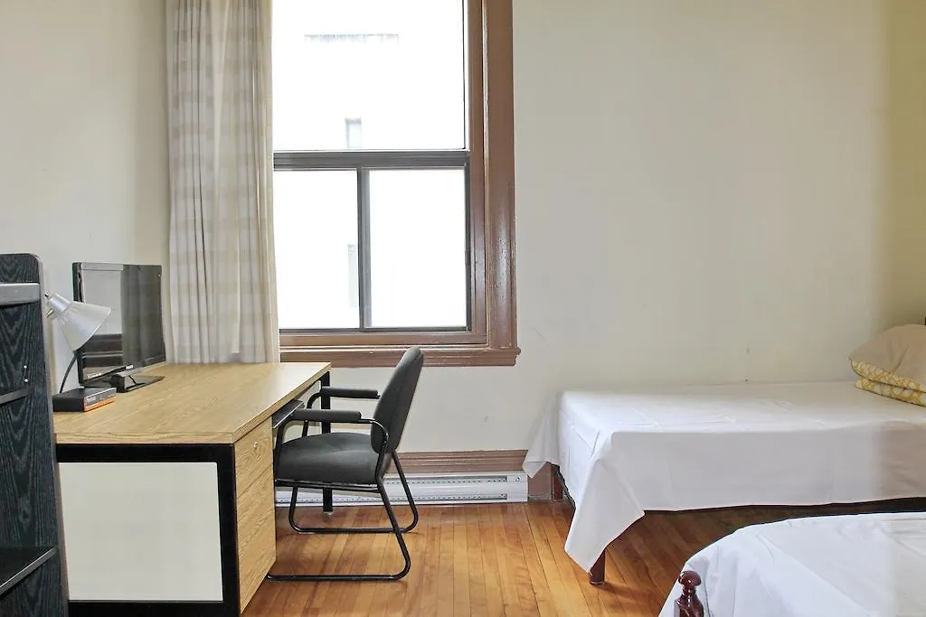 Hotel Bon Soleil Montreal 0*,
