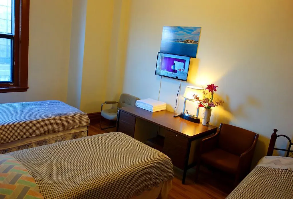 Hotel Bon Soleil Montreal 0*,  Canada