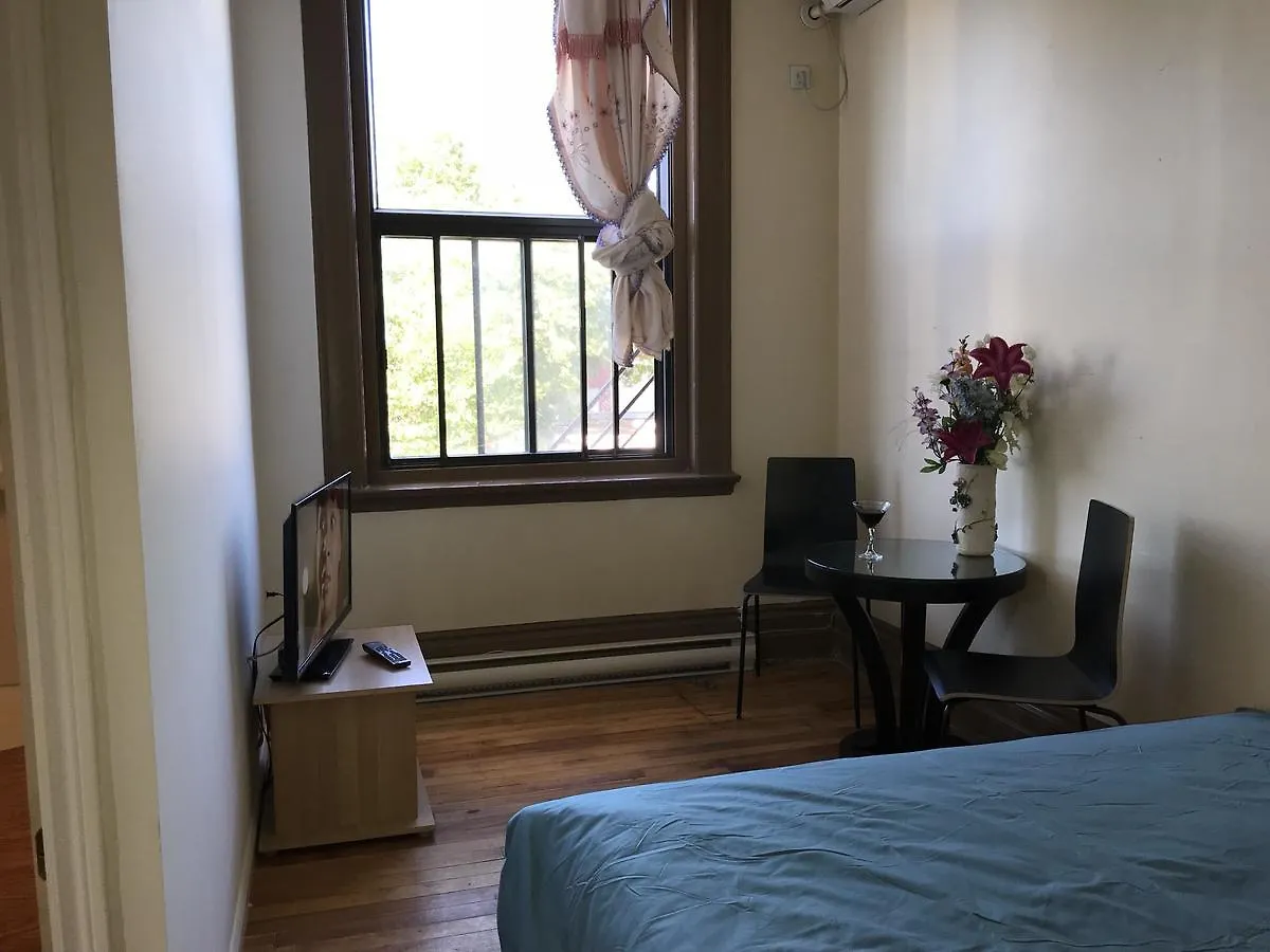 Guest house Hotel Bon Soleil Montreal