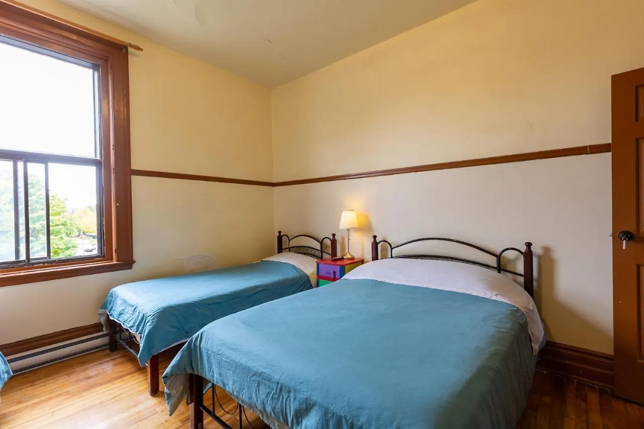 Guest house Hotel Bon Soleil Montreal Canada