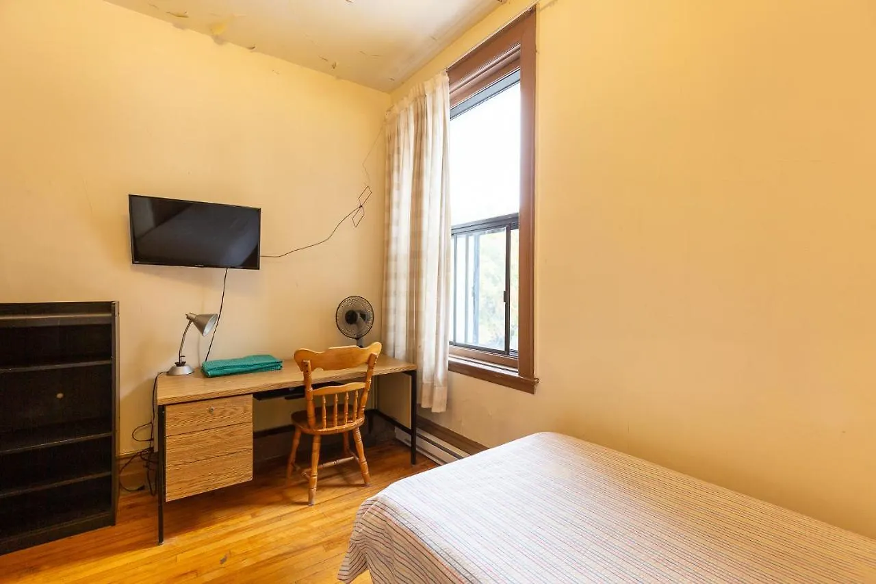 Guest house Hotel Bon Soleil Montreal