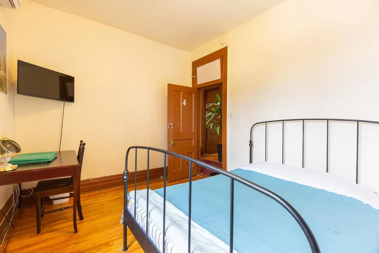 Hotel Bon Soleil Montreal Guest house